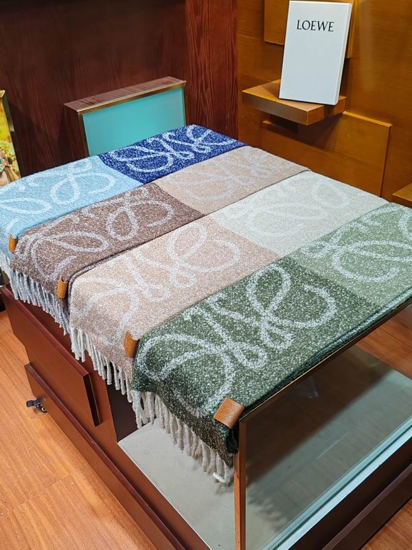 Loewe scarf 47X184cm 60%羊驼毛 25%羊毛 15%锦纶 E14